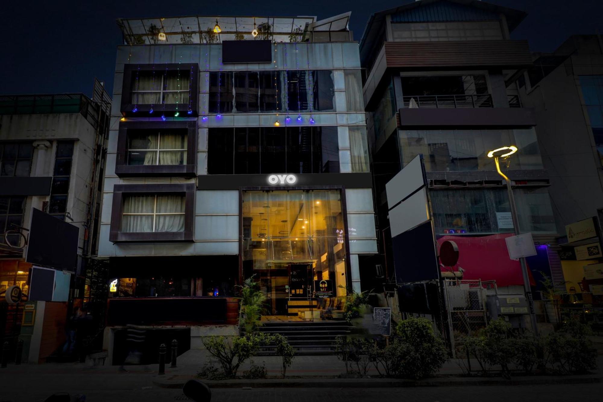 Collection O 29 Church'S Inn Near Cubbon Park Bangalore Exteriör bild